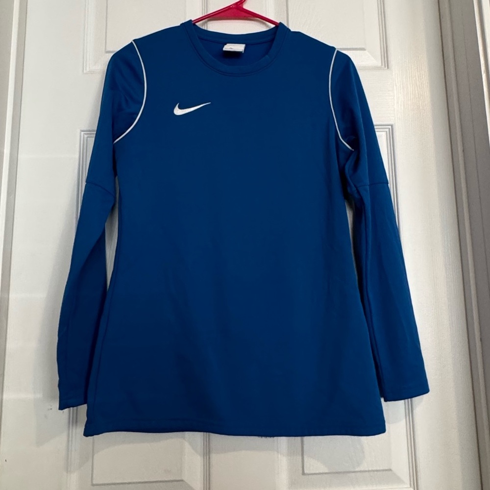 NEW NIKE WOMENS PARK 20 CREW TOP
Small
